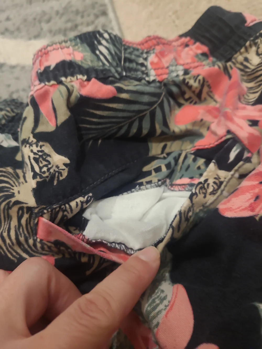 George Mens Shorts Size L Floral Tiger Print Flat Front w/Drawstring Pockets